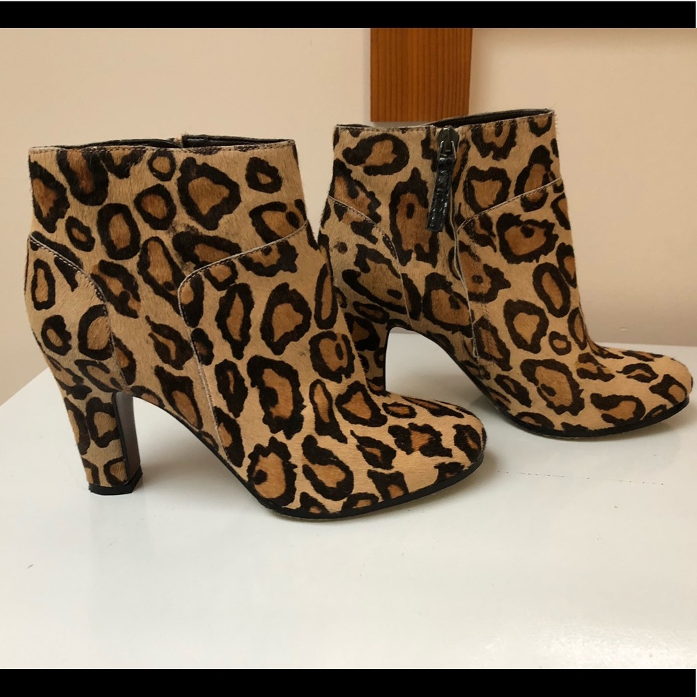 Sam Edelman calf hair leopard bootie 6.5 / 7m